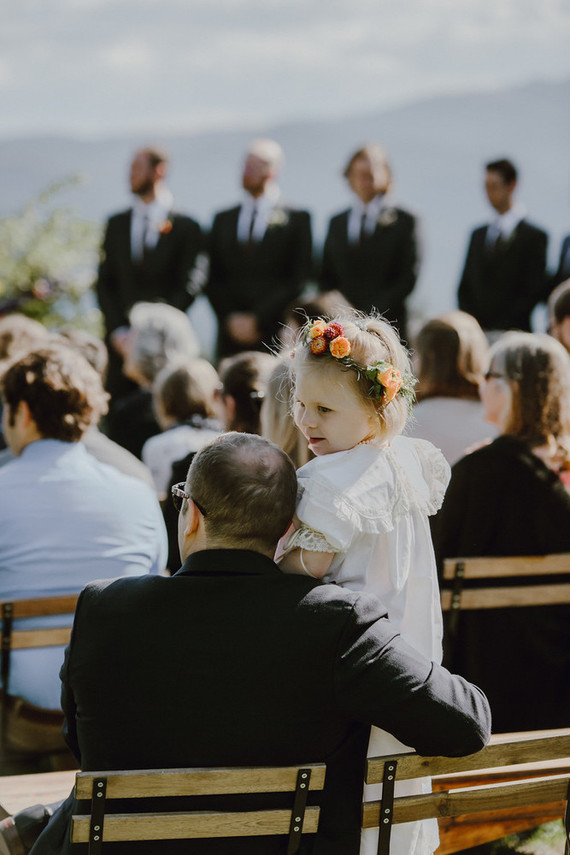 Spring Columbia Gorge wedding at Gorge Crest Vineyards
