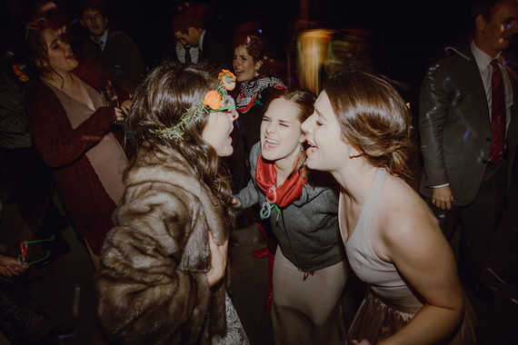 Spring Columbia Gorge wedding at Gorge Crest Vineyards