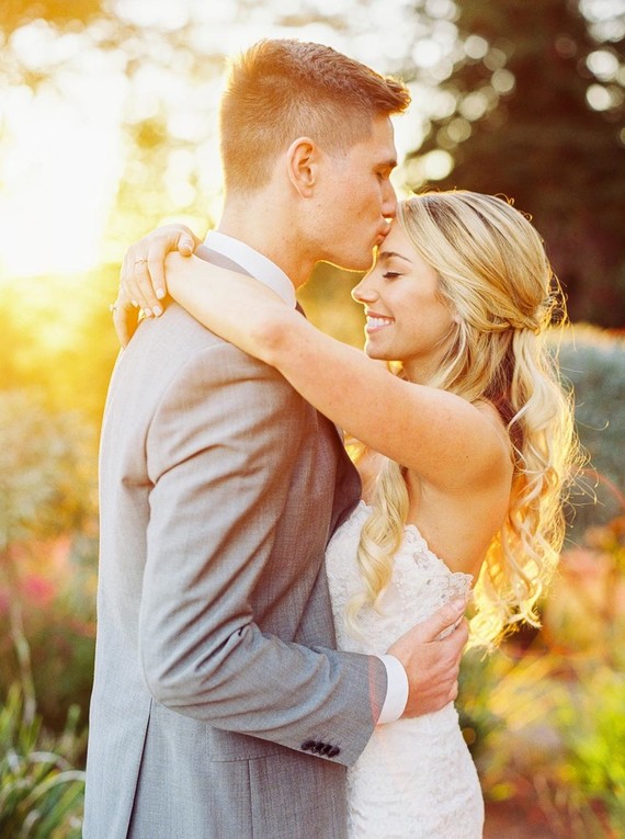 Modern feminine Santa Cruz wedding with boho details