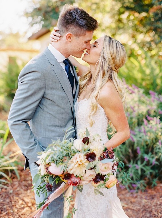 Modern feminine Santa Cruz wedding with boho details