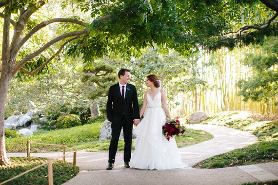 modern fall garden wedding