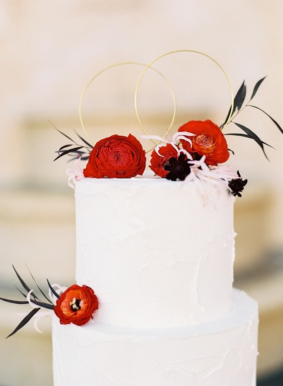 Elegant Valentine's Day wedding ideas at Malibu Rocky Oaks Estate