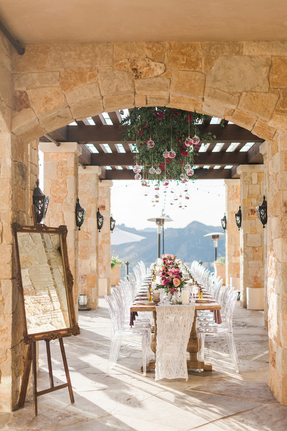 Romantic bright California wedding at Malibu Rocky Oaks Inspiration