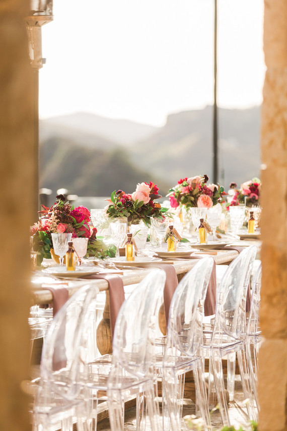 Romantic bright California wedding at Malibu Rocky Oaks Inspiration