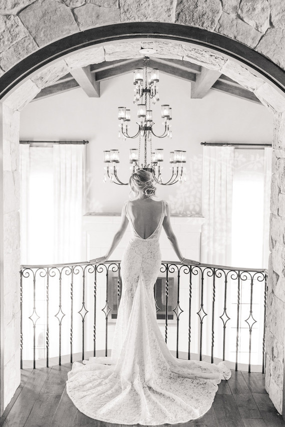 Romantic bright California wedding at Malibu Rocky Oaks Inspiration