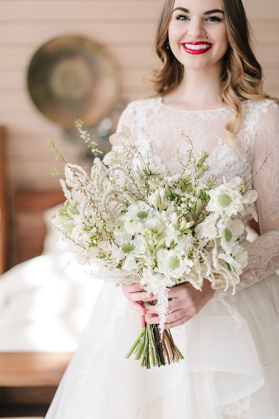 White bridal bouquet