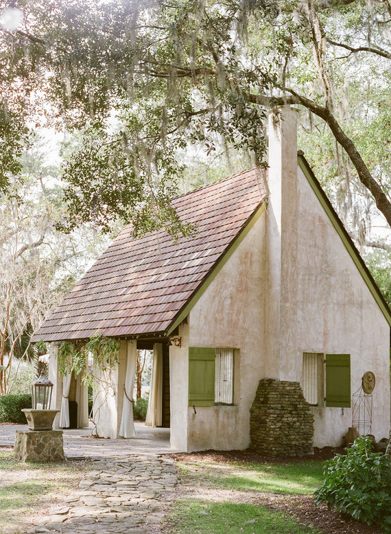 Bold, elegant Charleston wedding inspiration Inspiration