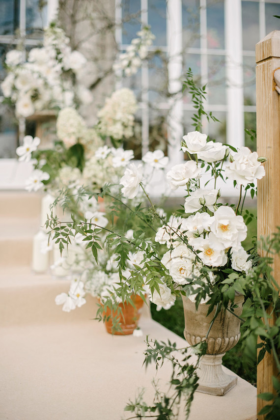 Elegant floral wedding at Sezincote in the Cotswolds