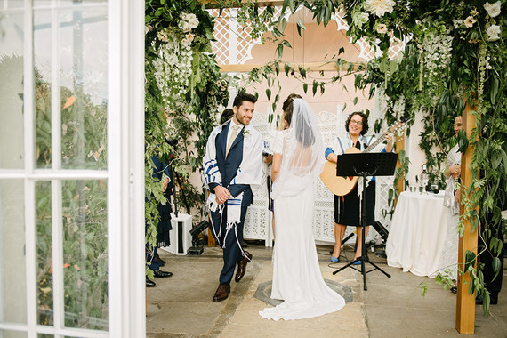 Elegant floral wedding at Sezincote in the Cotswolds