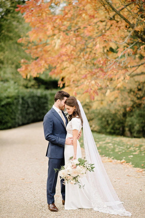 Elegant floral wedding at Sezincote in the Cotswolds