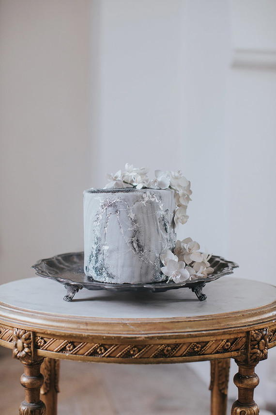 celestial wedding cake