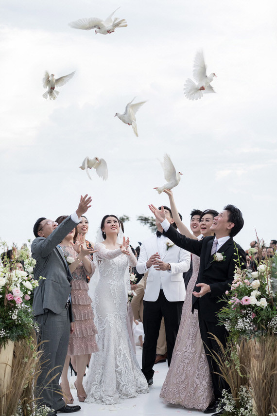 Elegant floral destination wedding in Bali