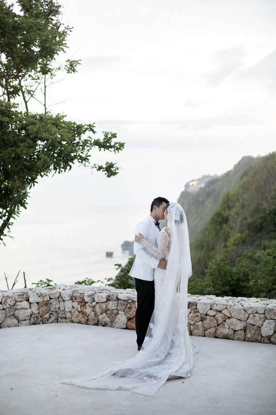 Elegant floral destination wedding in Bali