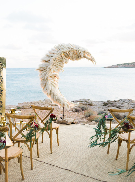 Pampas grass moon ceremony decor