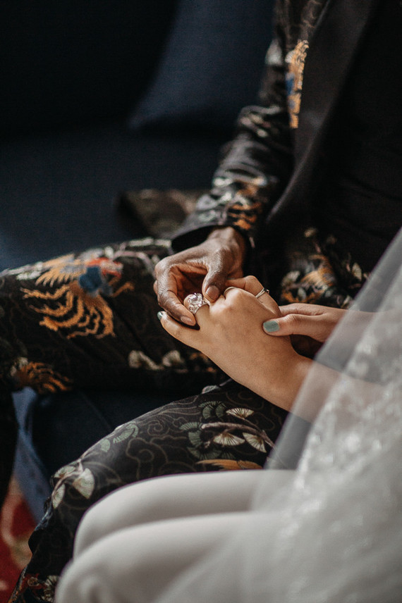 Intimate winter B&B elopement in the Hudson Valley