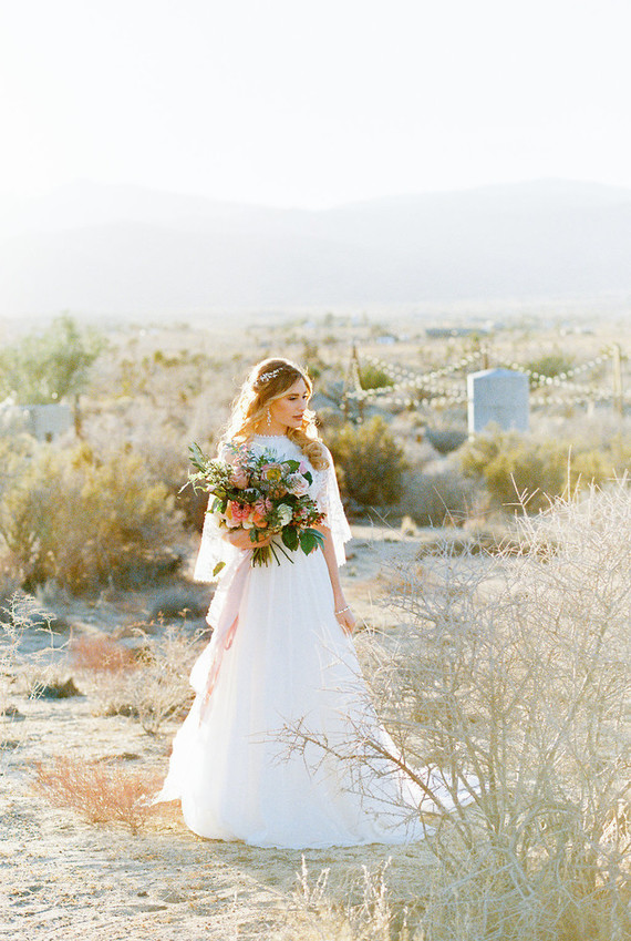 Elegant desert wedding in Joshua Tree Inspiration
