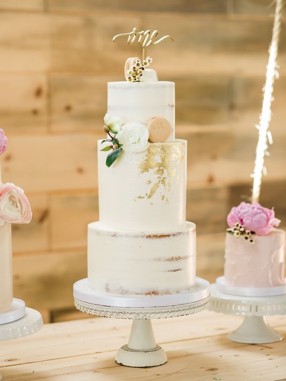 Floral feminine Korean first birthday party in Los Angeles Inspiration