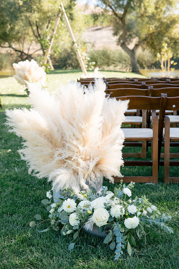 Rustic modern barn wedding at Greengate Ranch in SLO