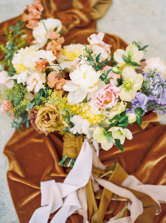 Glam spring garden wedding ideas