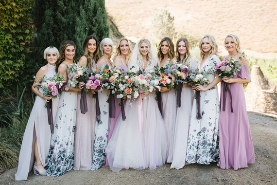 Stylish, whimsical, floral wedding at De Tierra Vineyards
