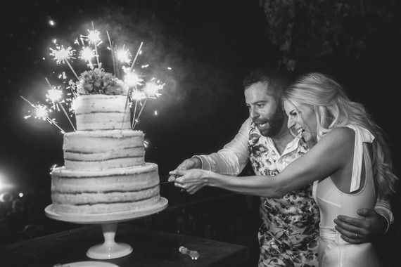 Stylish, whimsical, floral wedding at De Tierra Vineyards