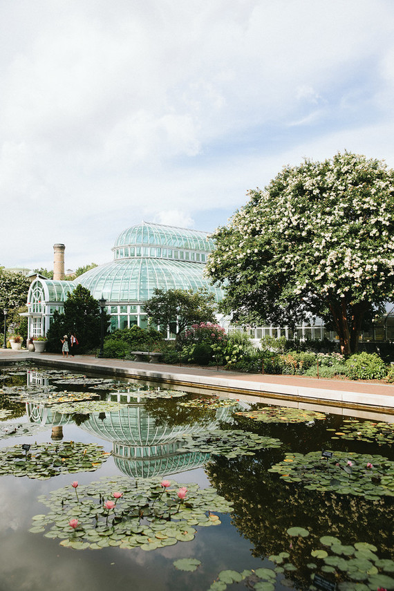 Butterfly themed spring wedding at Brooklyn Botanic Gardens
