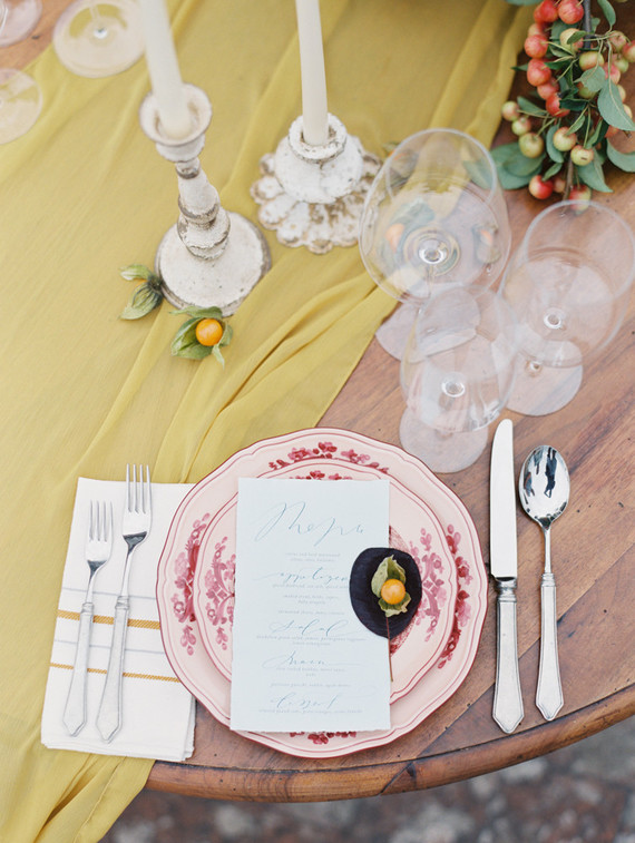 Romantic late summer Tuscan wedding inspiration