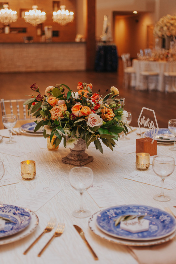 Classic wedding decor