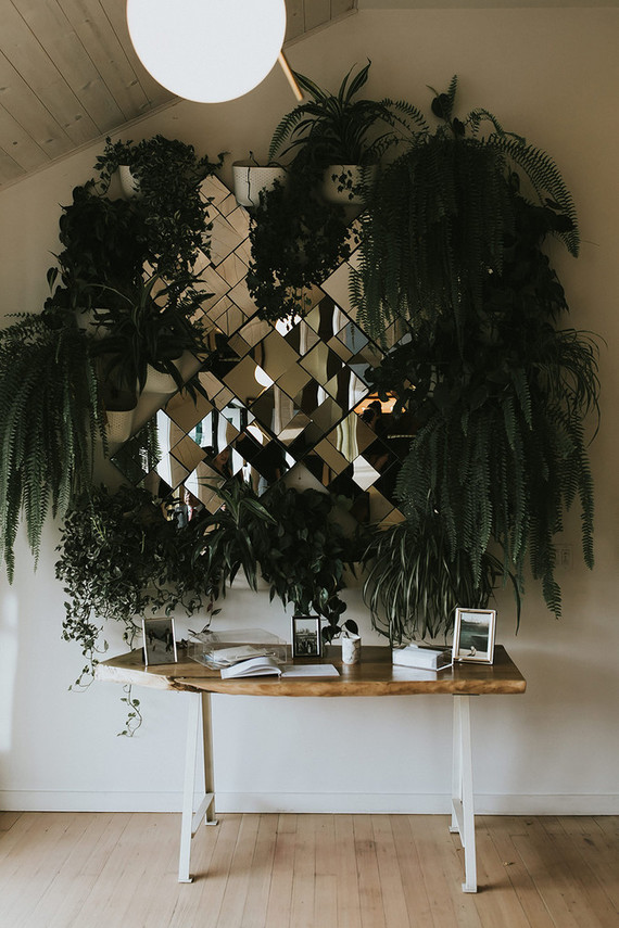 Moody minimalist spring wedding at The Ruby Street in Los Angeles