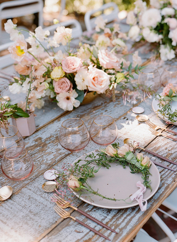 feminine garden baby shower with Casa de Perrin