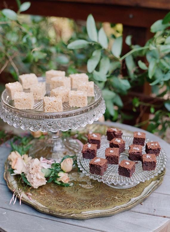 feminine garden baby shower with Casa de Perrin