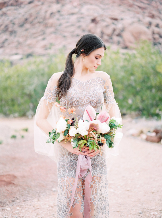 Dreamy desert elopement shoot in Las Vegas Inspiration