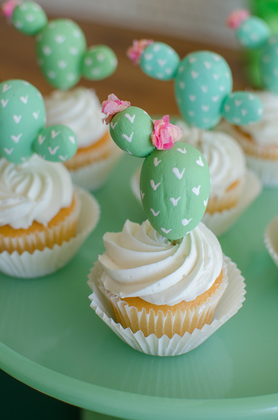 Cactus themed cinco de mayo party on 100 Layer Cakelet