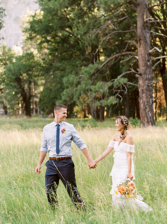 Colorful Yosemite elopement and picnic