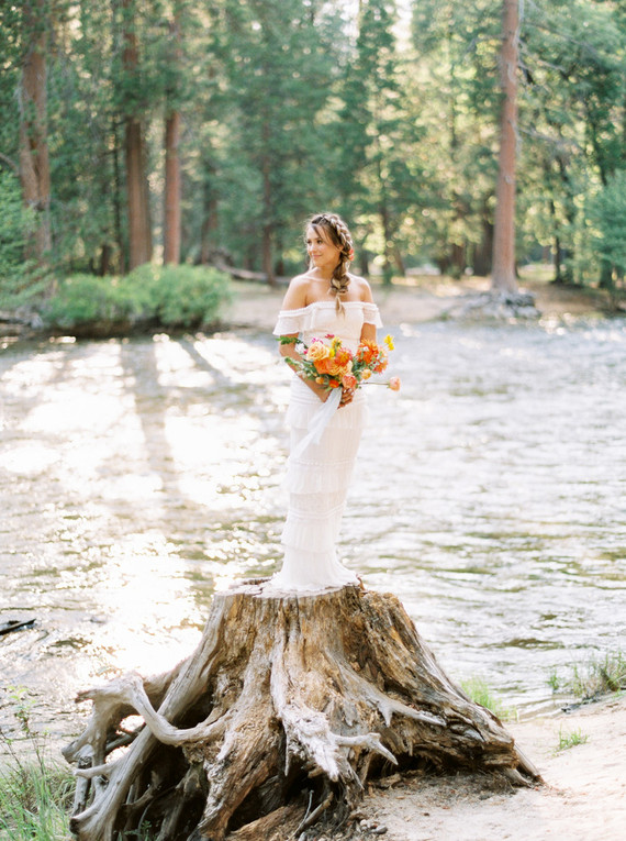Colorful Yosemite elopement and picnic Inspiration