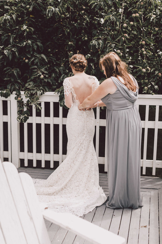Elegant intimate Whidbey Island wedding at The Wayfarer