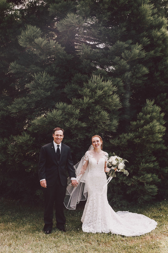 Elegant intimate Whidbey Island wedding at The Wayfarer