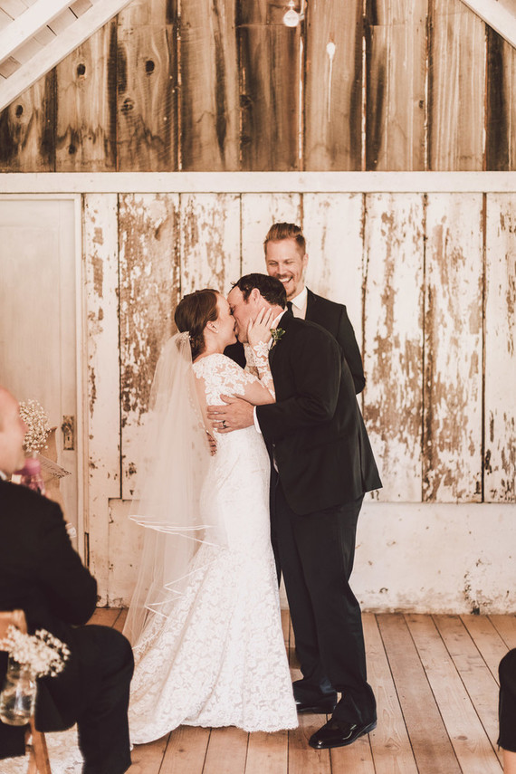 Elegant intimate Whidbey Island wedding at The Wayfarer