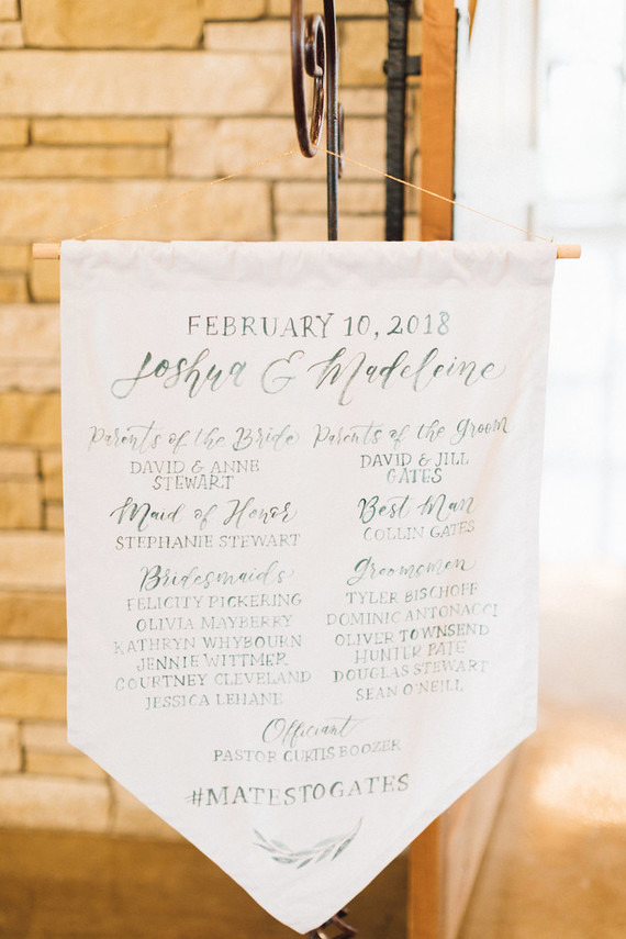 Jewel tone winter wedding at Canyonwood Ridge in Austin