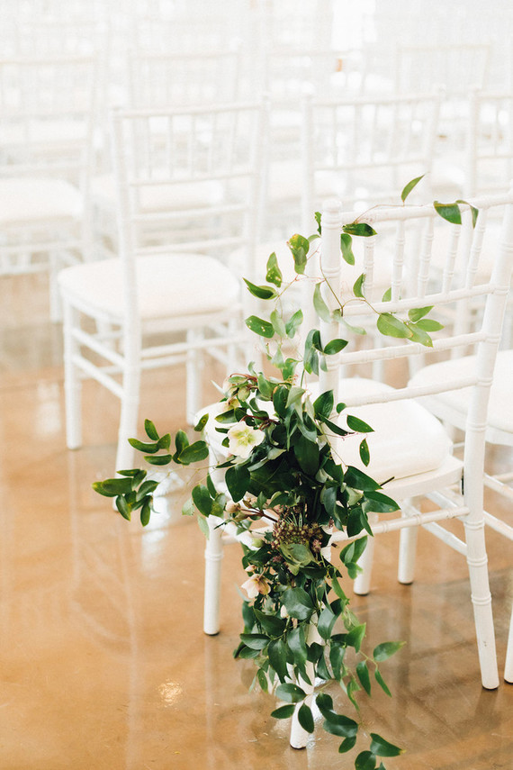 Jewel tone winter wedding at Canyonwood Ridge in Austin