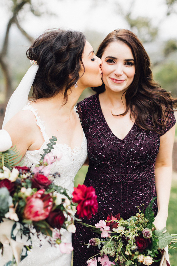 Jewel tone winter wedding at Canyonwood Ridge in Austin