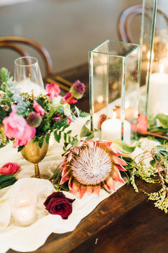 Jewel tone winter wedding at Canyonwood Ridge in Austin