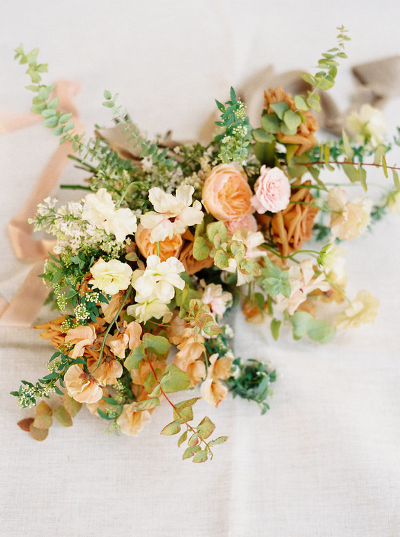 Peachy natural Austin summer wedding ideas at Garden Grove