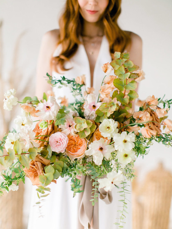 Peachy natural Austin summer wedding ideas at Garden Grove Inspiration