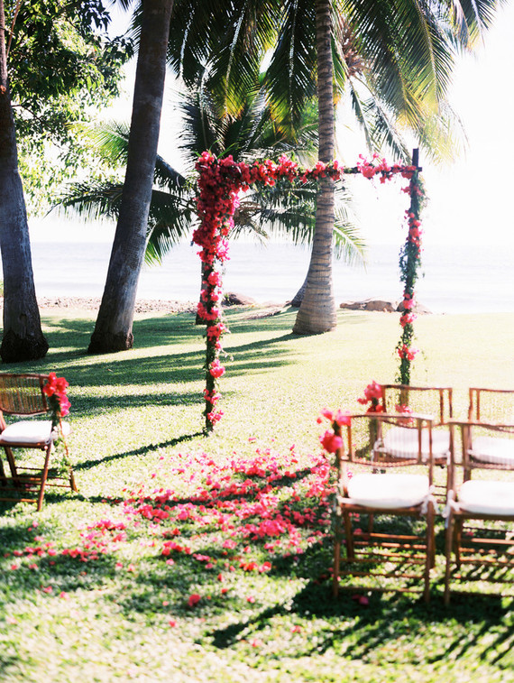 Maui wedding at Olowalu Plantation House