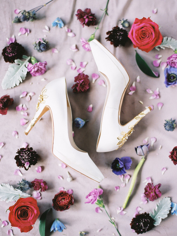 Modern ultraviolet wedding inspiration Inspiration