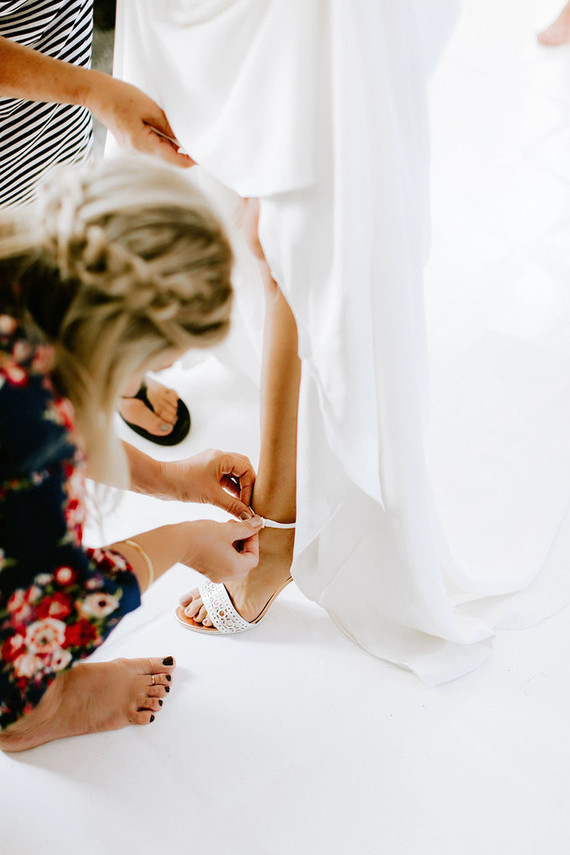 Classic modern Palm Springs wedding at the Avalon