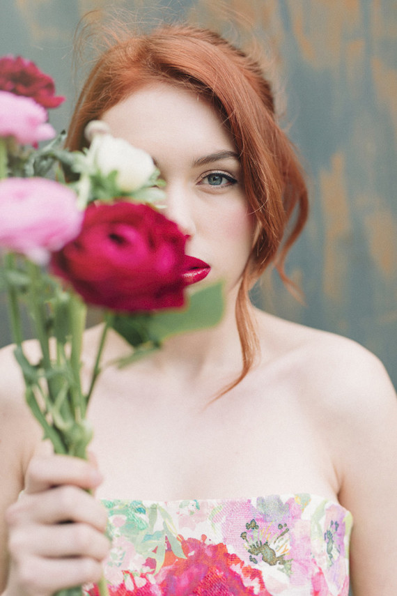 Fuchsia floral wedding inspiration in Tuscany