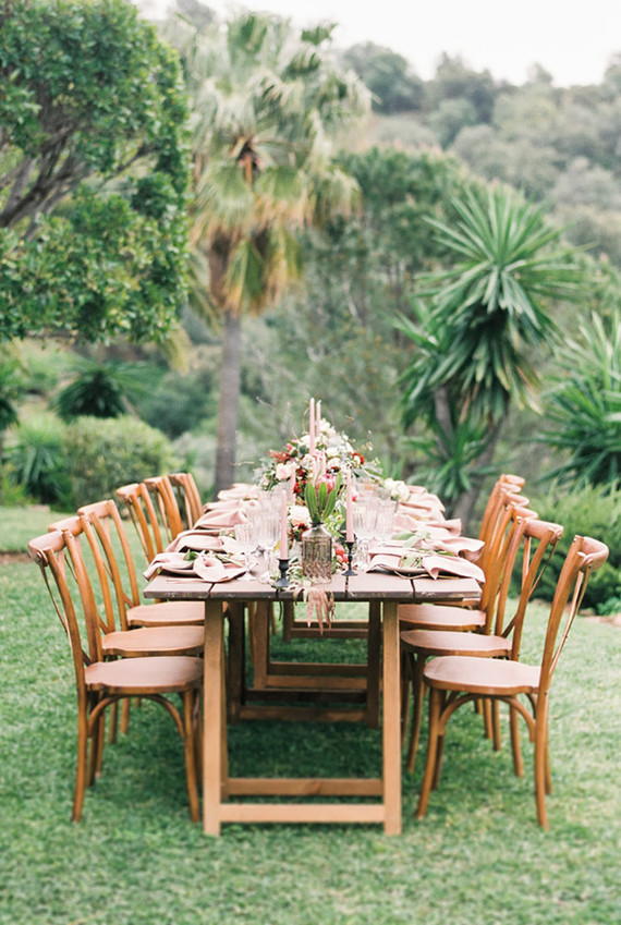 Romantic tablescape