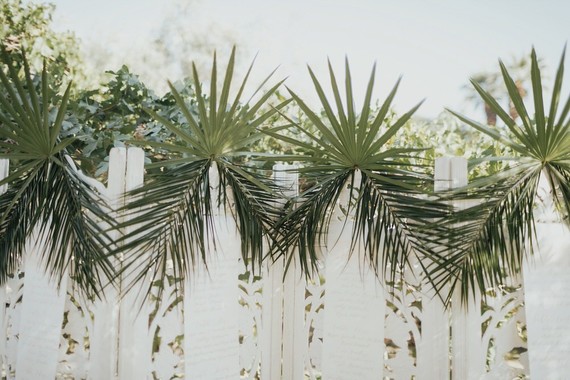 Tropical earth tone Palm Springs wedding at Colony 29